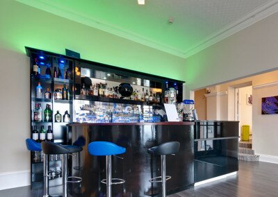Lauriston Court Hotel Bar