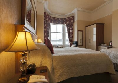 Room 4 Lauriston Court